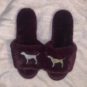 VS PINK MAROON FUZZY SLIDES